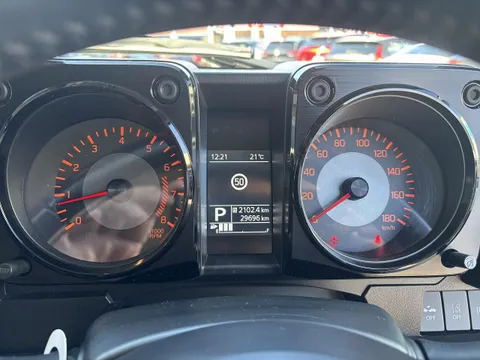 Suzuki Jimny Sierra