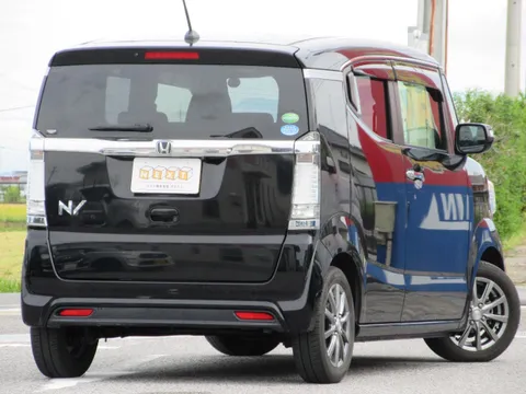Honda N-BOX Slash
