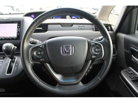 Honda Freed Plus