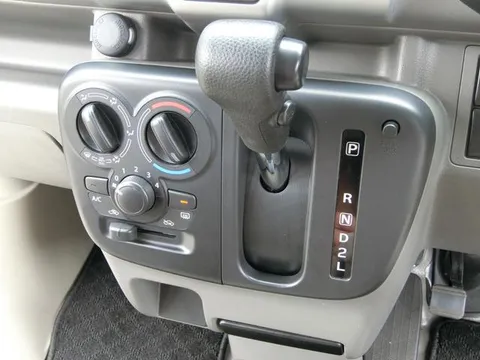 Nissan Clipper