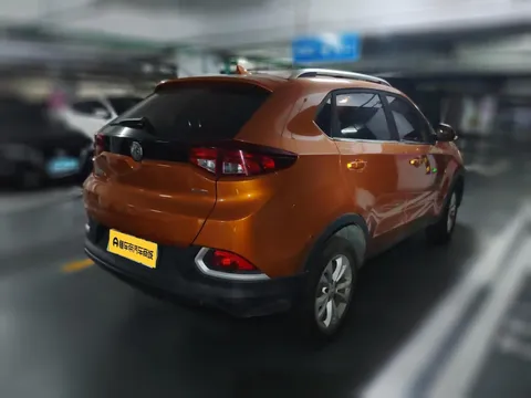 MG GS
