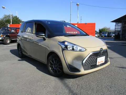 Toyota Sienta