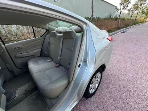 Nissan Sunny