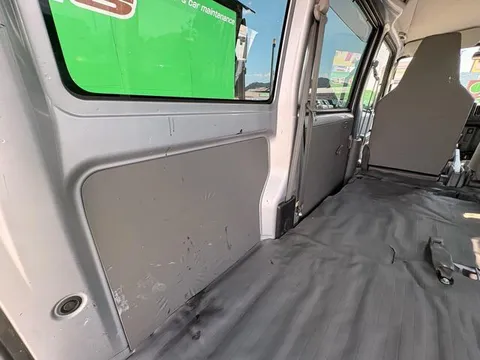 Mitsubishi Minicab Van