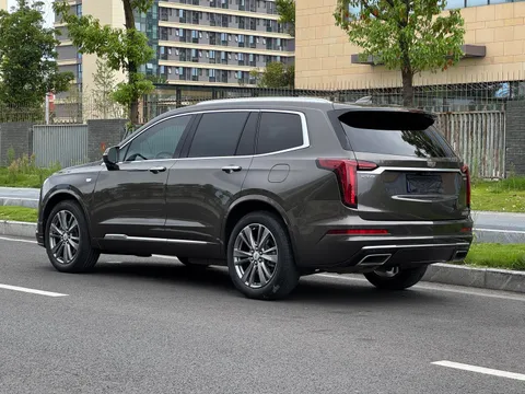 Cadillac XT6