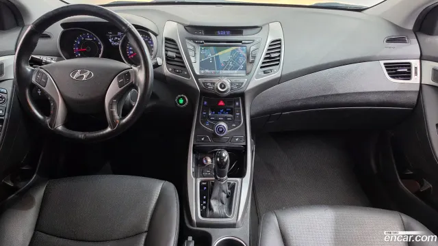 Hyundai Elantra (Avante)