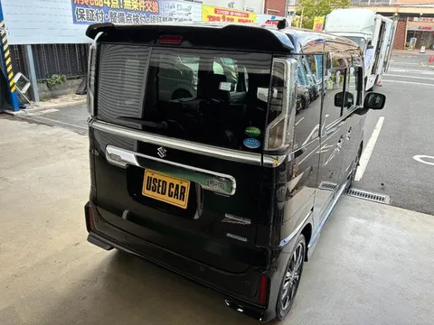 Suzuki Spacia Custom