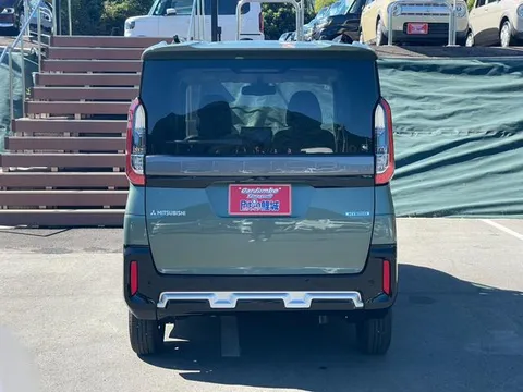 Mitsubishi Delica Mini