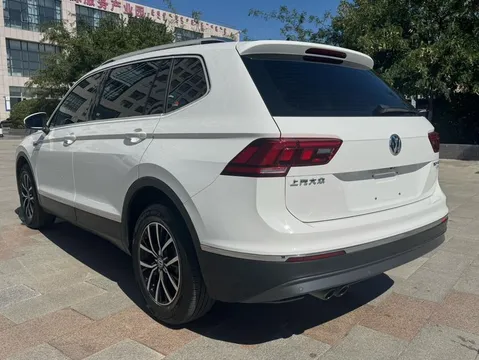 Volkswagen Tiguan L