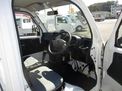 Nissan Clipper Truck