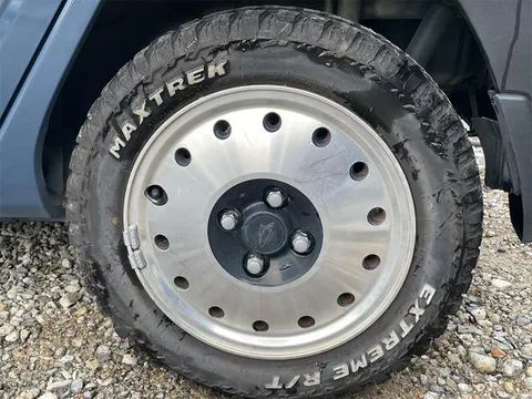 Daihatsu Naked