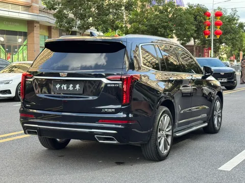 Cadillac XT6