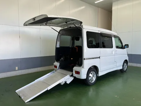 Daihatsu Atrai Wagon