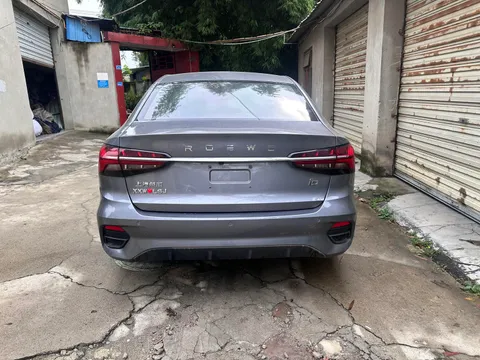 Roewe i5