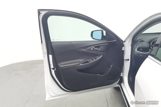 Chevrolet Malibu XL