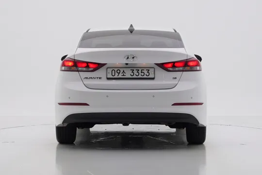 Hyundai Elantra (Avante)