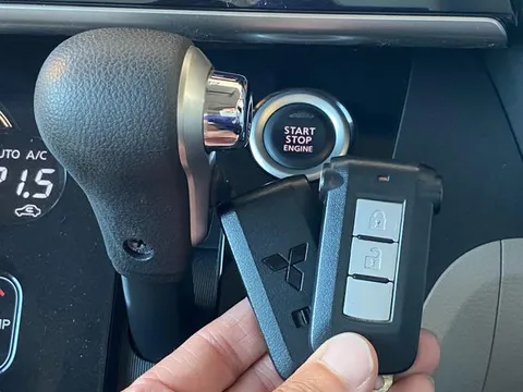 Mitsubishi eK Space