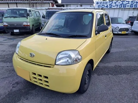 Daihatsu Esse