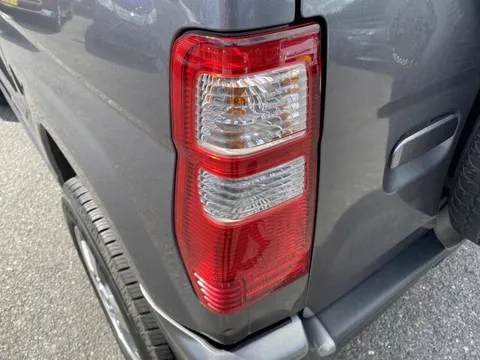 Nissan KIX