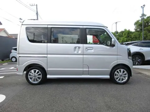 Nissan Clipper Rio