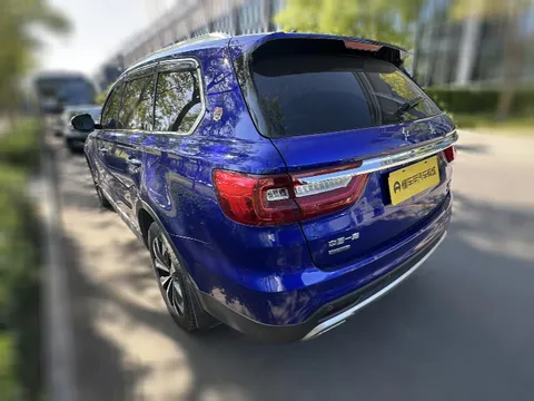 Hongqi HS7