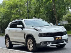 Lynk & Co 01