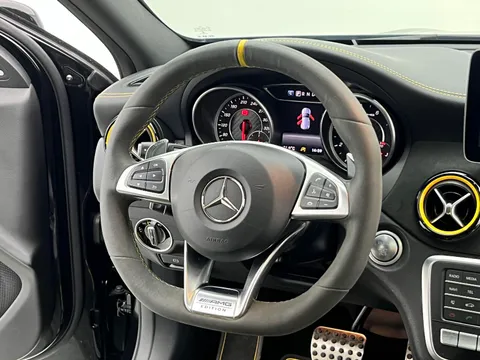 Mercedes-Benz Mercedes-Benz GLA