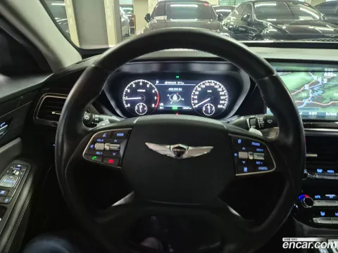 Genesis G90 (EQ900)
