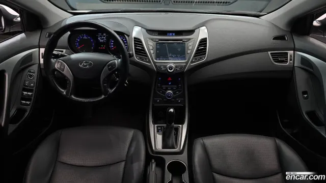 Hyundai Elantra (Avante)