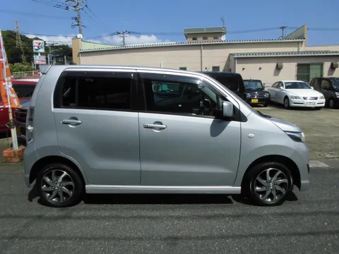 Suzuki Wagon R Stingray