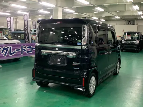 Suzuki Spacia Custom