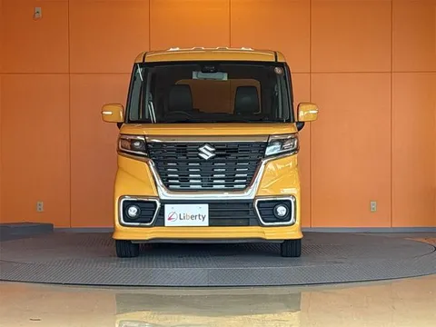 Suzuki Spacia Custom