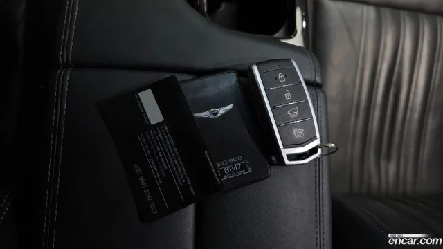 Genesis G90 (EQ900)