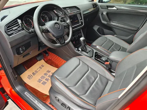 Volkswagen Tiguan L