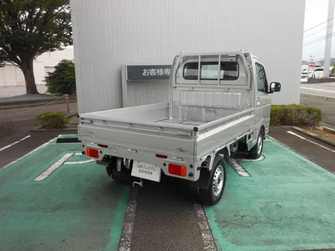 Nissan Clipper Truck