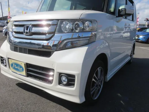 Honda N-BOX Custom