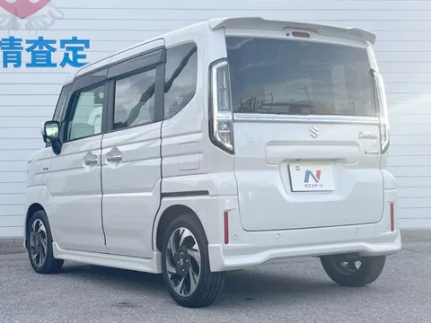 Suzuki Spacia Custom