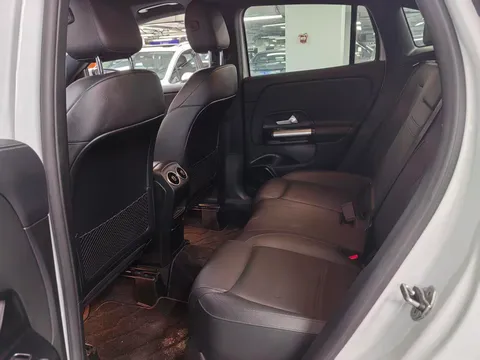 Mercedes-Benz Mercedes-Benz GLA