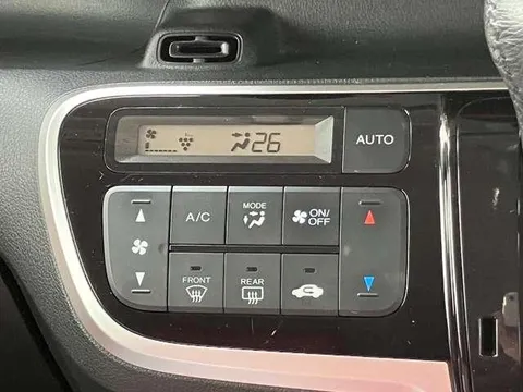 Honda N-BOX Slash
