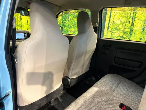 Daihatsu Mira Tocot