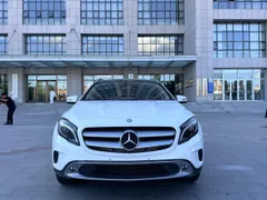 Mercedes-Benz Mercedes-Benz GLA