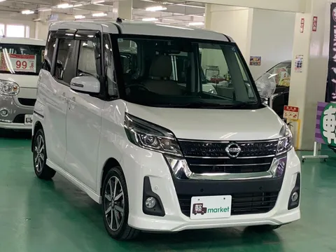 Nissan Dayz Roox