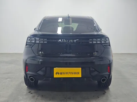 Lynk & Co 05