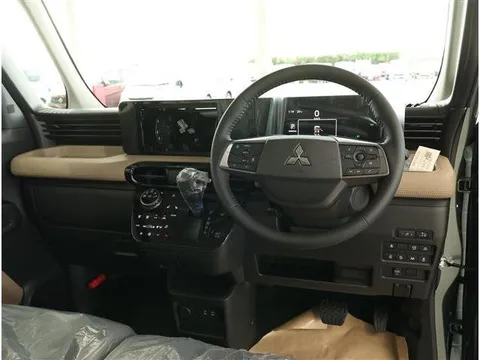 Mitsubishi Delica Mini