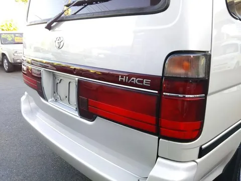 Toyota HiAce Wagon