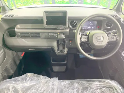 Honda N-BOX Custom