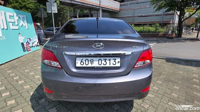 Hyundai Accent
