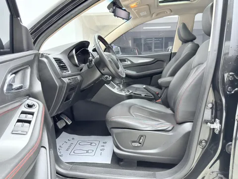 Baojun 560