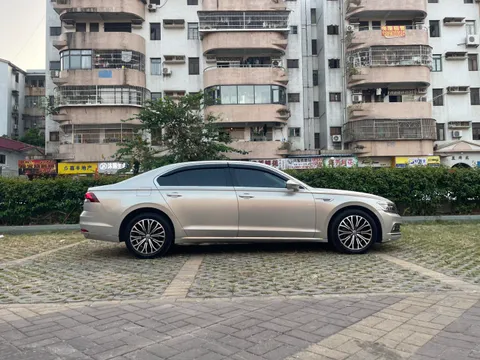 Volkswagen Phideon