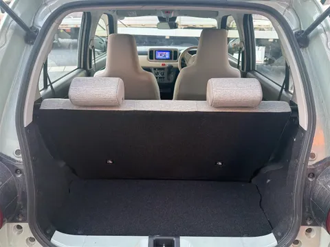 Daihatsu Mira Tocot